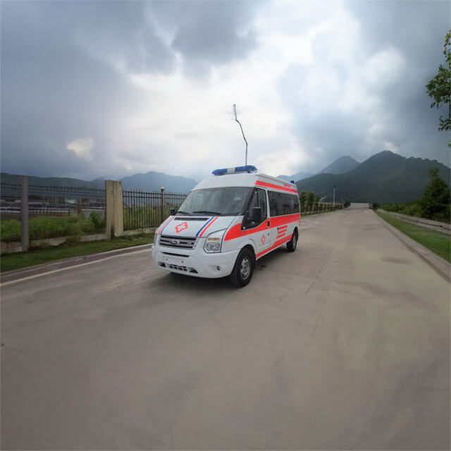 呼市赛罕区救护车出租到内蒙古自治区鄂尔多斯市康巴什区救护车出租：监护转运型救护车 救护车电话是多少?