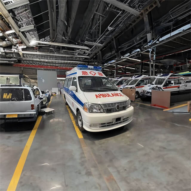 阿尔山医院预约私人救护车转运到新疆喀什 救护车出租收费多少