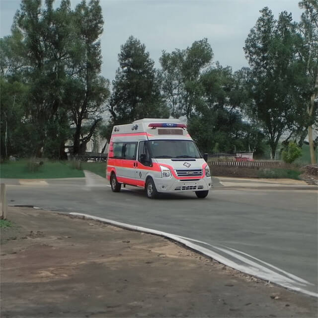 通辽市医院租私人救护车转院到上海 哪里有救护车出租