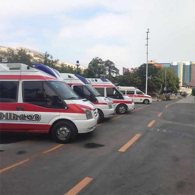 呼和浩特市托克托县救护车租赁到内蒙古自治区巴彦淖尔市救护车出租：非急救转运车 出租120联系电话