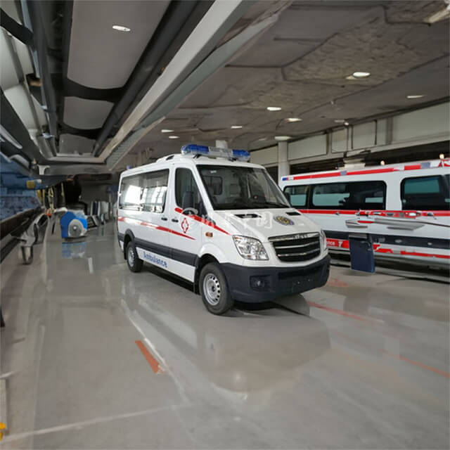 赤峰市第二医院租赁私人救护车转运到广东潮州 专业救护车出租电话多少