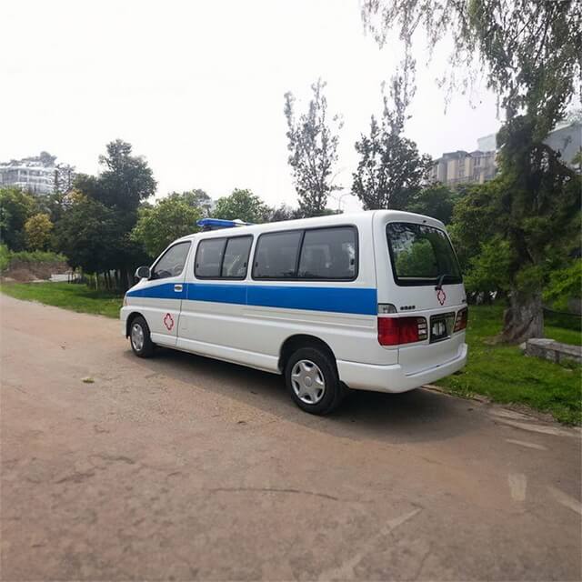 内蒙古自治区武川县救护车租赁到内蒙古锡林郭勒盟苏尼特左旗救护车转运护送