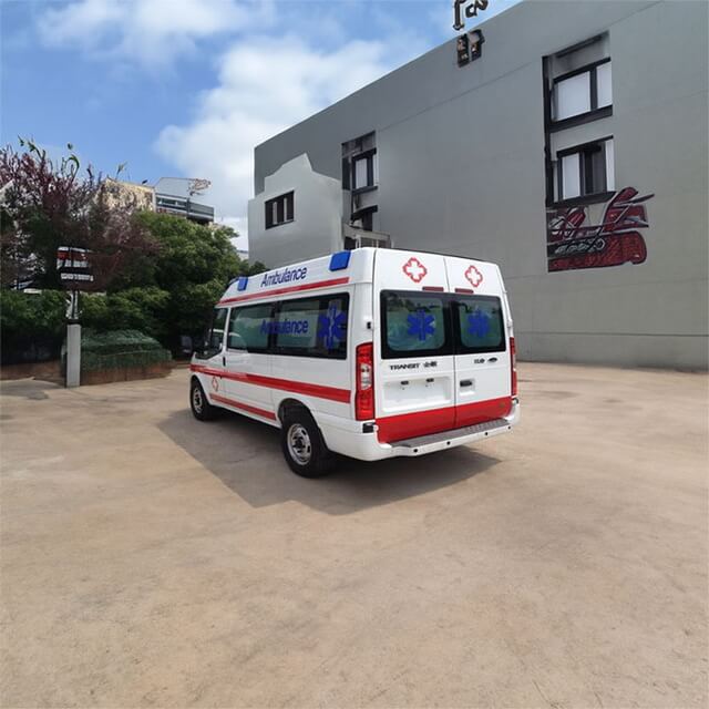 呼伦贝尔盟第二人民医院预约私人救护车转运到宁夏石嘴山 救护车在哪里出租