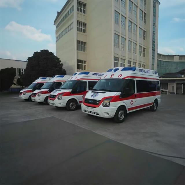 内蒙古呼和浩特市回民区救护车到兴安盟科尔沁右翼中旗救护车转运费用