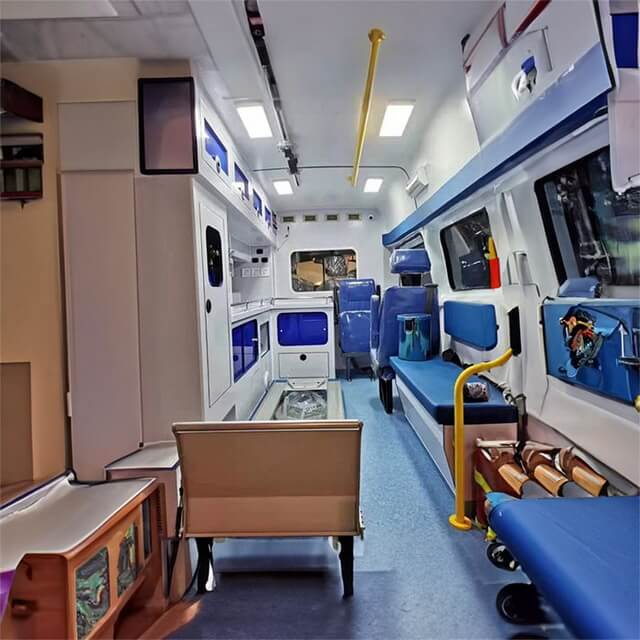 内蒙古妇幼保健院租私家救护车转院到湖南岳阳 救护车出租一般多少钱租赁
