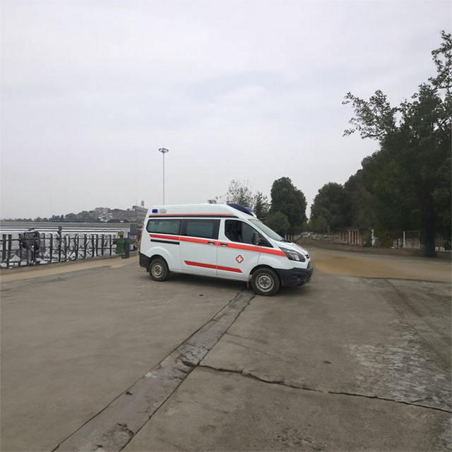 内蒙古胸科医院租私家救护车转院到内蒙古乌兰察布 救护车出租哪个好