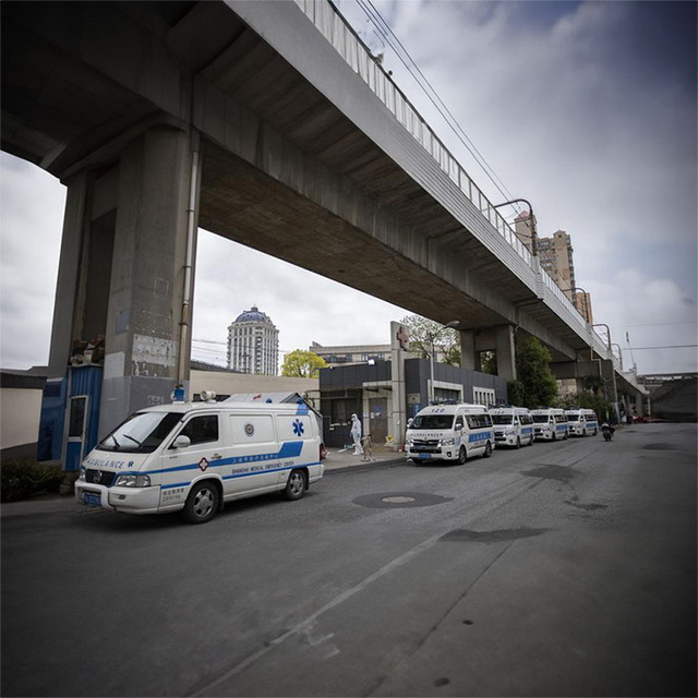 包头市中心医院租私人急救车到海南乐东黎族自治县 长途救护车出租电话多少