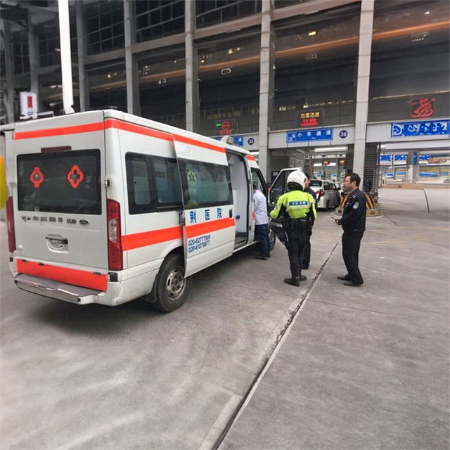 呼和浩特托克托县救护车租赁到内蒙古自治区乌兰察布市察哈尔右翼前旗市救护车多少钱 私人救护车出租电话号码