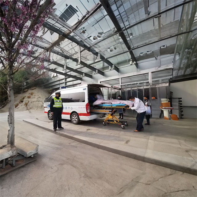 呼和浩特市市辖区救护车到内蒙古自治区呼伦贝尔市额尔古纳市救护车租赁：负压转运型救护车 120出租联系方式