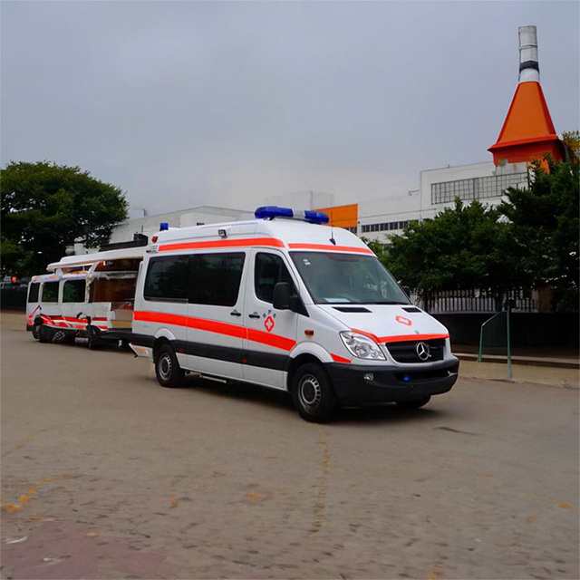 内蒙古自治区中蒙医院租用私人救护车到安徽六安 哪里有带呼吸机的救护车出租