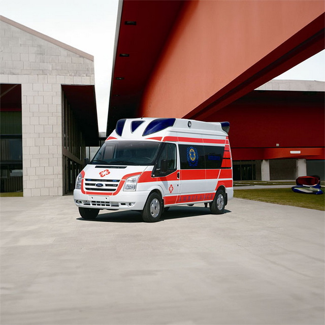 呼和浩特市清水河县救护车护送到内蒙古自治区包头市青山区救护车出租：长途救护车转运病人 如何联系救护车转院