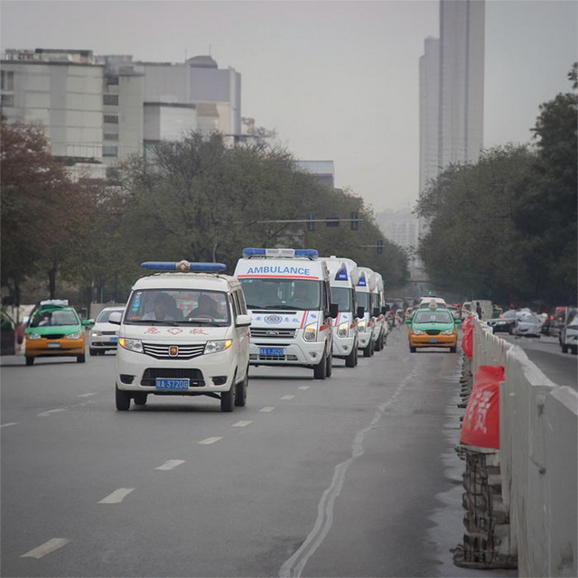 清水河县救护车到内蒙古自治区呼和浩特市新城区急救车护送转运租赁收费