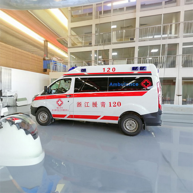 内蒙古自治区赛罕区救护车转运到鄂尔多斯市伊金霍洛旗救护车出来一趟多少钱 救护车电话怎么打