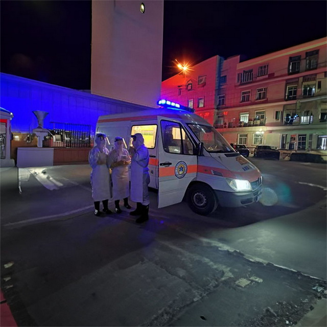 巴林左旗中蒙医院租用私人救护车到广西河池 哪里有正规救护车出租